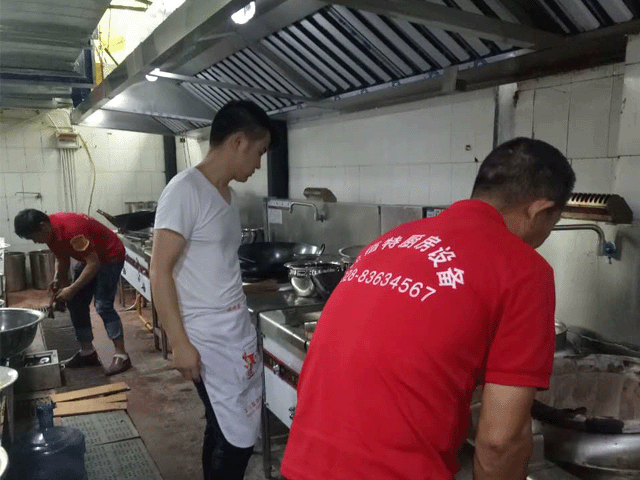 酒店糖心VLOG免费网页版工程现场安装图片